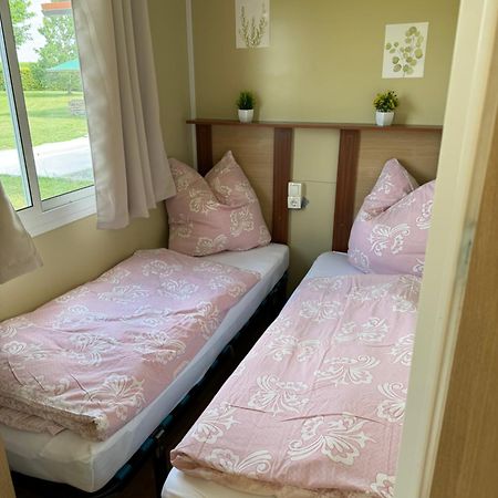 Апартаменты Mobilheim Tinyhouse Gallmersgarten Экстерьер фото